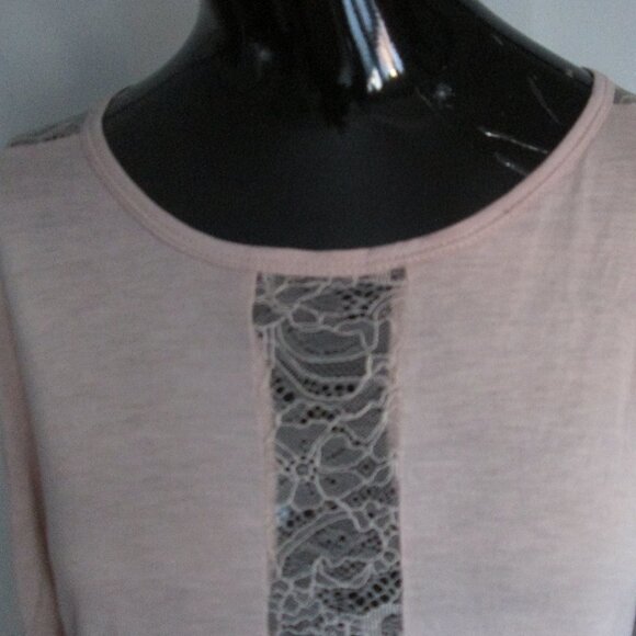 BCBG MAXAZRIA bare pink rayon lace trim tunic top - Picture 3 of 9